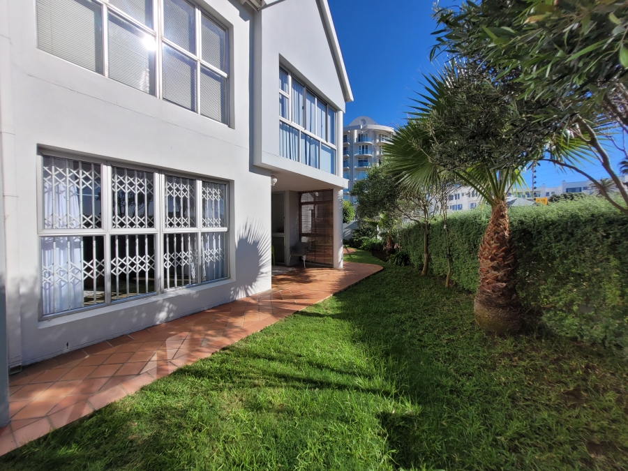 3 Bedroom Property for Sale in Summerstrand Eastern Cape